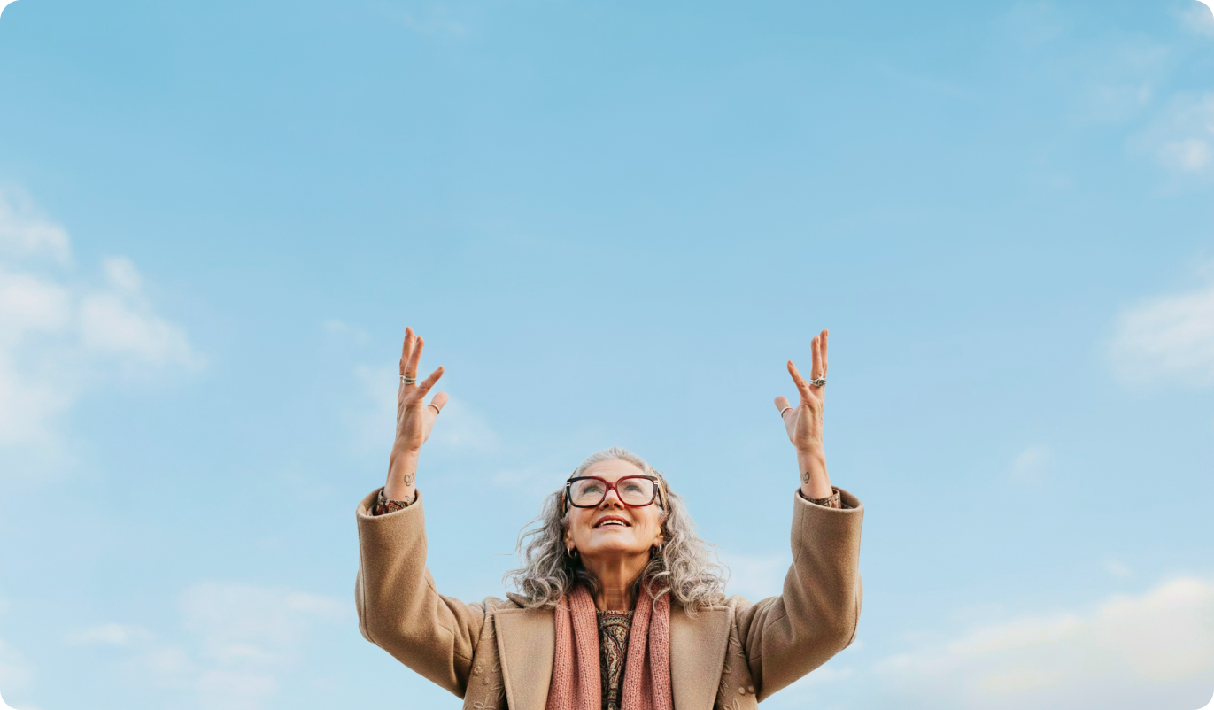 Granny lifting the lightest cat litter